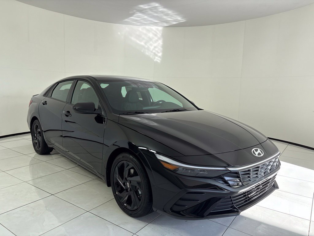New 2026 Hyundai Elantra SEL Sport FWD image 7