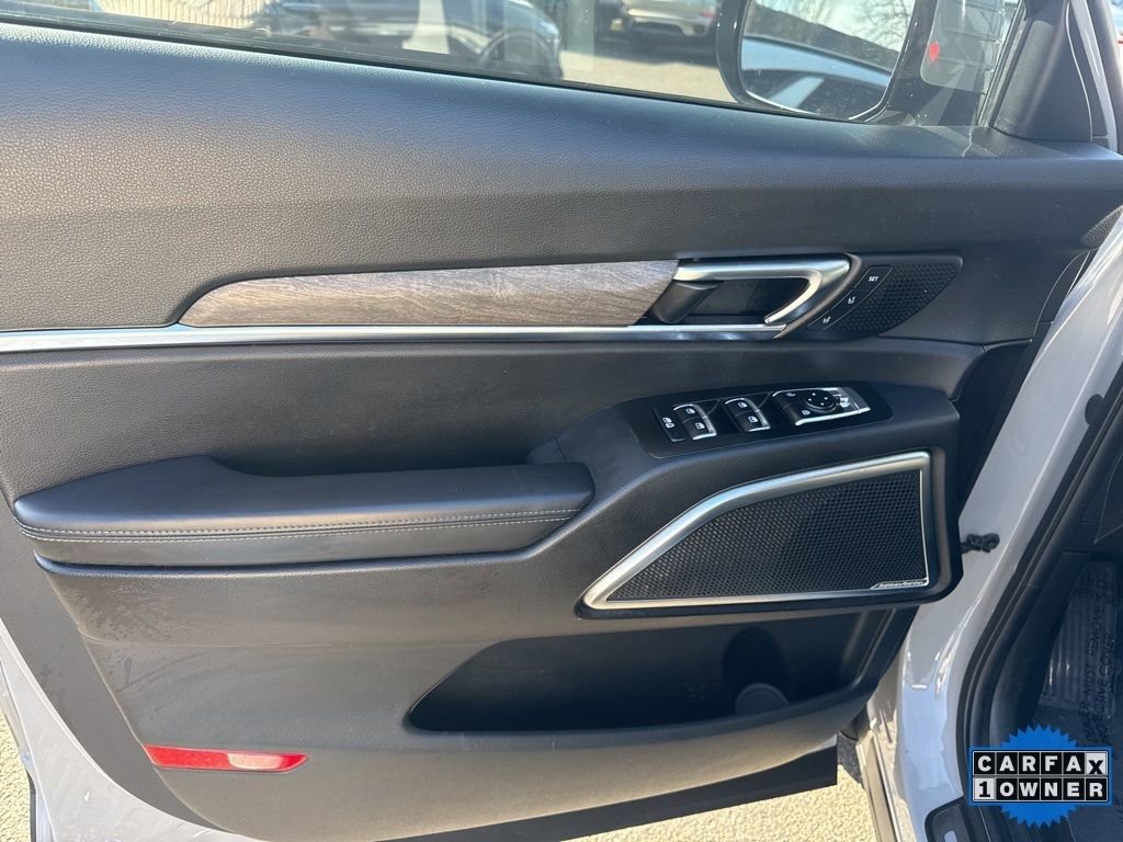 Used 2022 Kia Telluride SX w/ SX Prestige Package image 14