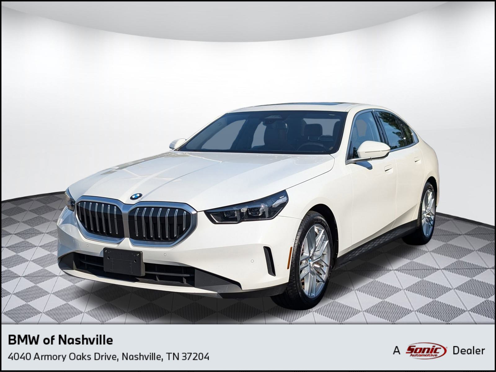 Used 2024 BMW 530i xDrive w/ Convenience Package image 1