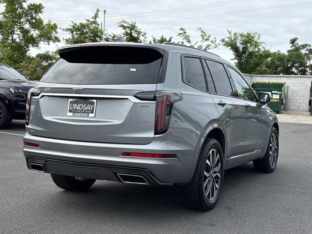 Used 2023 Cadillac XT6 Sport AWD/4WD image 3