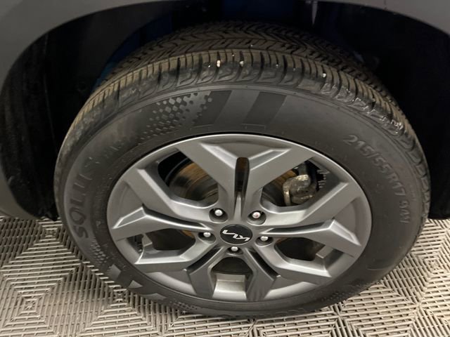 Certified 2024 Kia Seltos S image 26