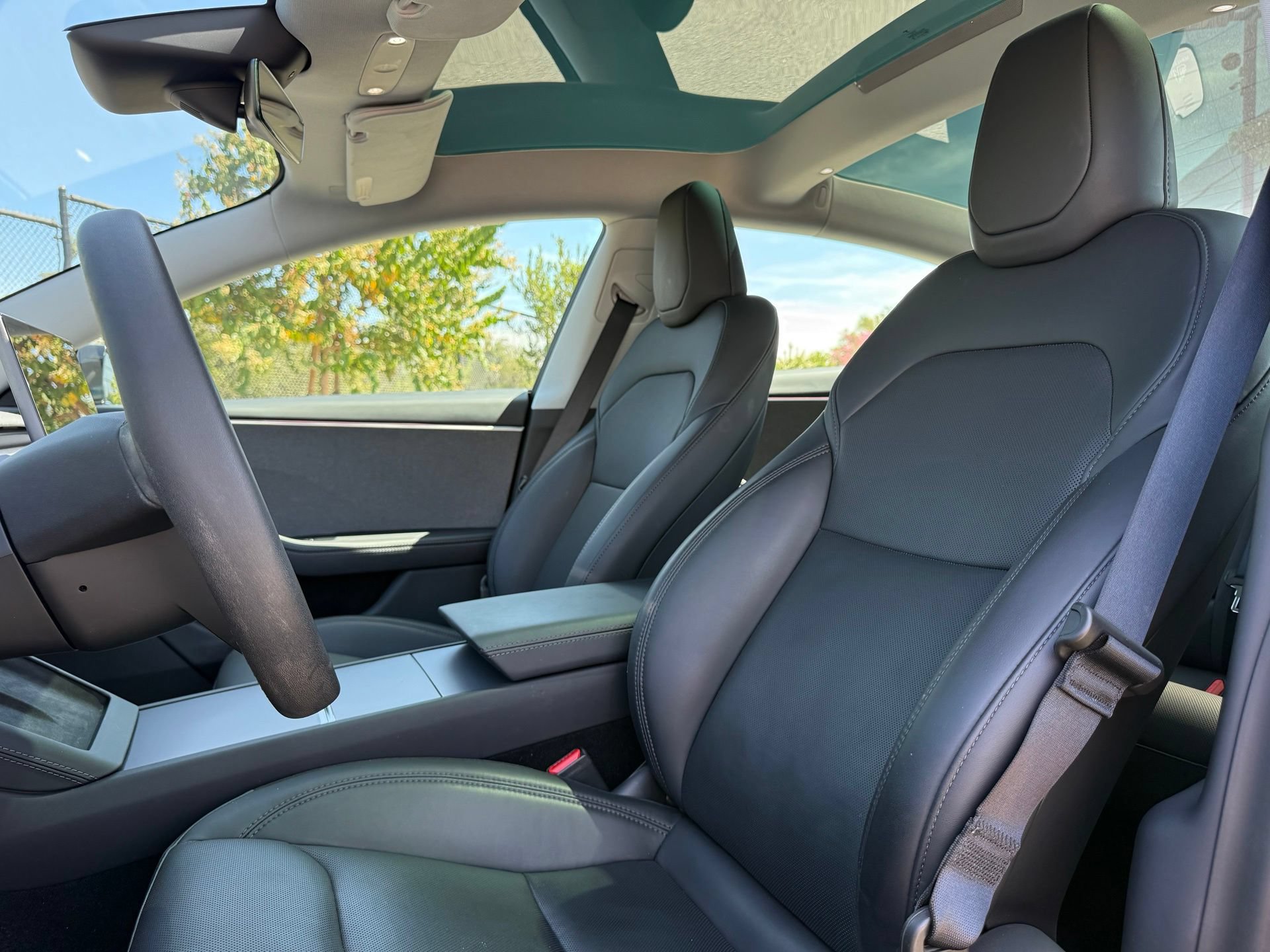 Used 2025 Tesla Model 3 RWD image 5