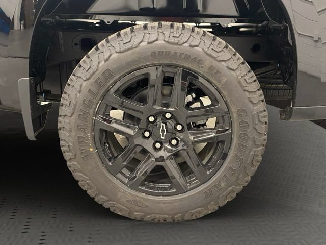 New 2026 Chevrolet Silverado 1500 Custom w/ Turbomax Blackout Package AWD/4WD image 16