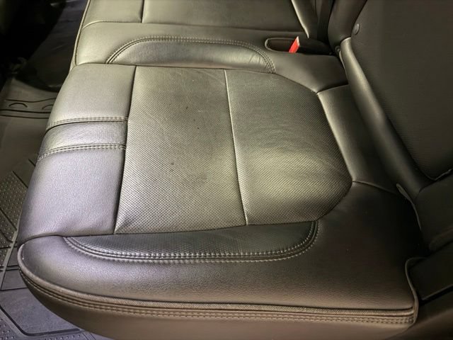 Used 2020 Chevrolet Silverado 1500 High Country w/ Technology Package AWD/4WD image 21