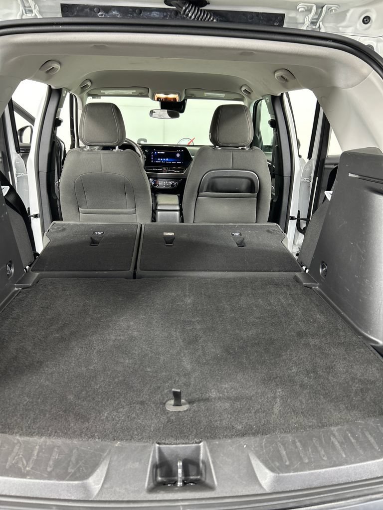 Used 2025 Chevrolet TrailBlazer LT AWD/4WD image 19