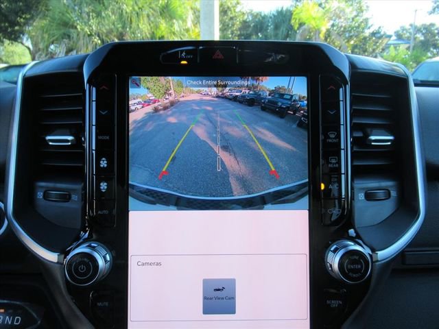 New 2026 RAM 1500 4x4 Crew Cab image 25