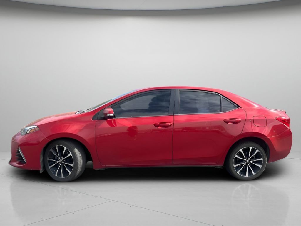 Used 2017 Toyota Corolla SE w/ SE Premium Package FWD image 13