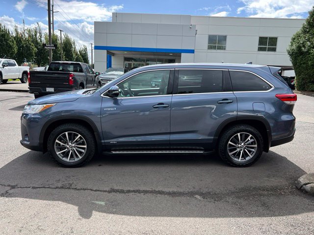 Used 2019 Toyota Highlander XLE AWD/4WD image 4