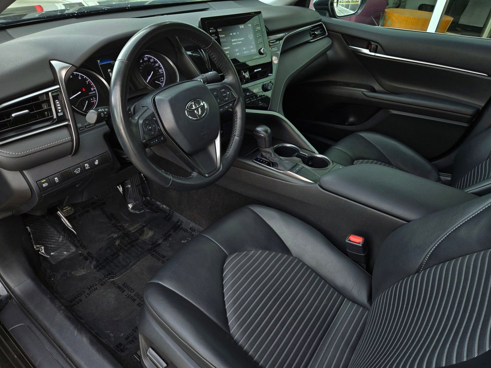 Certified 2024 Toyota Camry SE w/ Cold Weather Package image 7