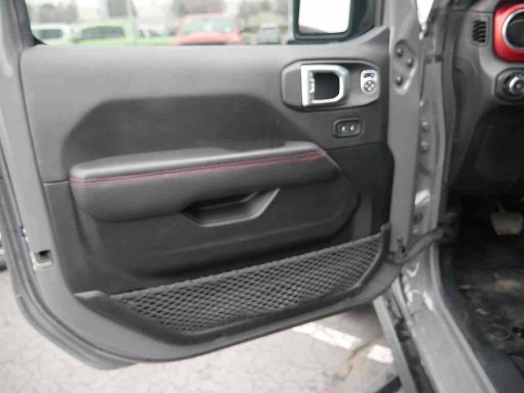 Used 2021 Jeep Wrangler Unlimited Rubicon image 29