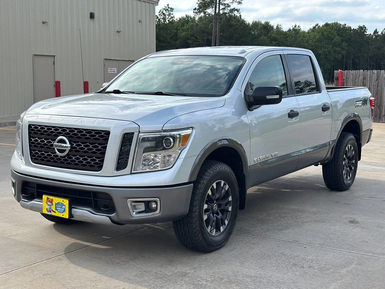 Used 2018 Nissan Titan PRO-4X AWD/4WD image 1
