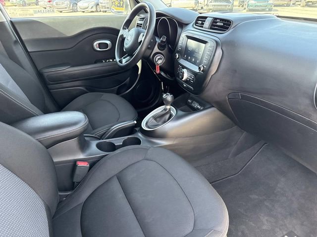 Used 2018 Kia Soul + image 18