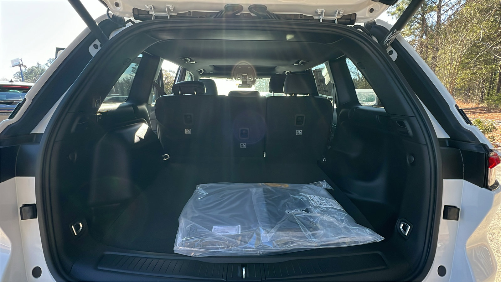 New 2025 Jeep Grand Cherokee 4WD image 13