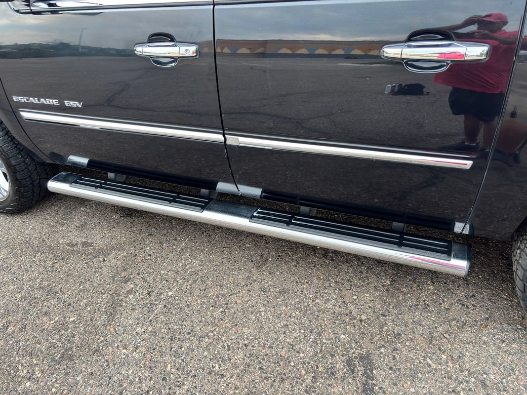 Used 2013 Cadillac Escalade ESV Platinum AWD/4WD image 14