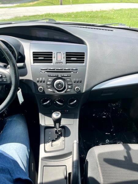 Used 2012 MAZDA MAZDA3 i Touring image 17