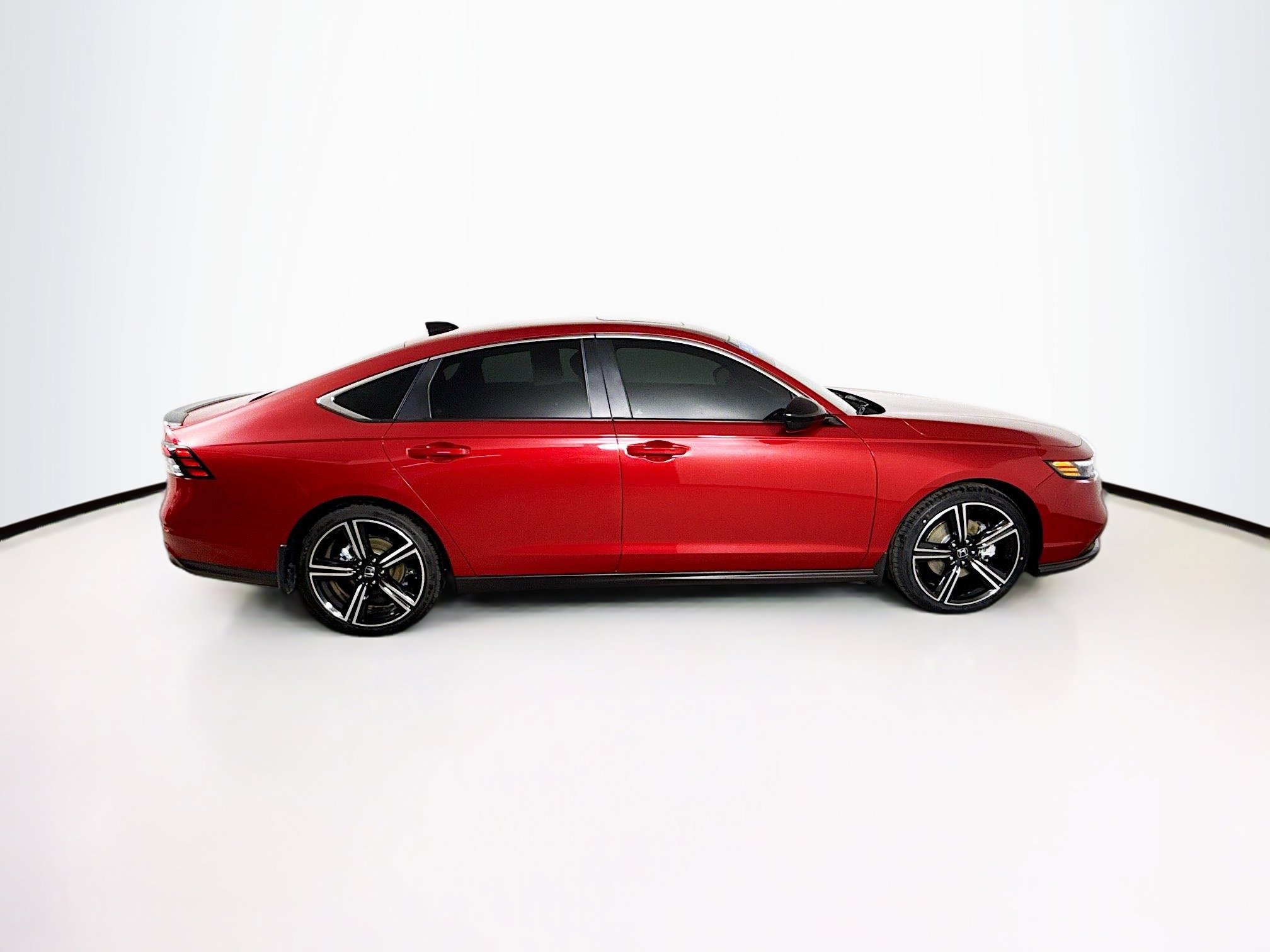 Certified 2025 Honda Accord Sport image 2