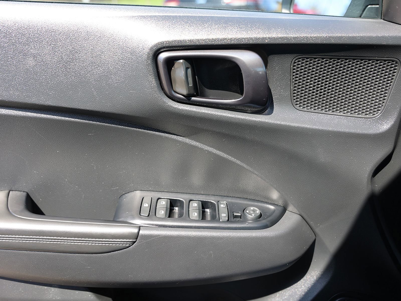 Certified 2023 Hyundai Venue Limited image 31