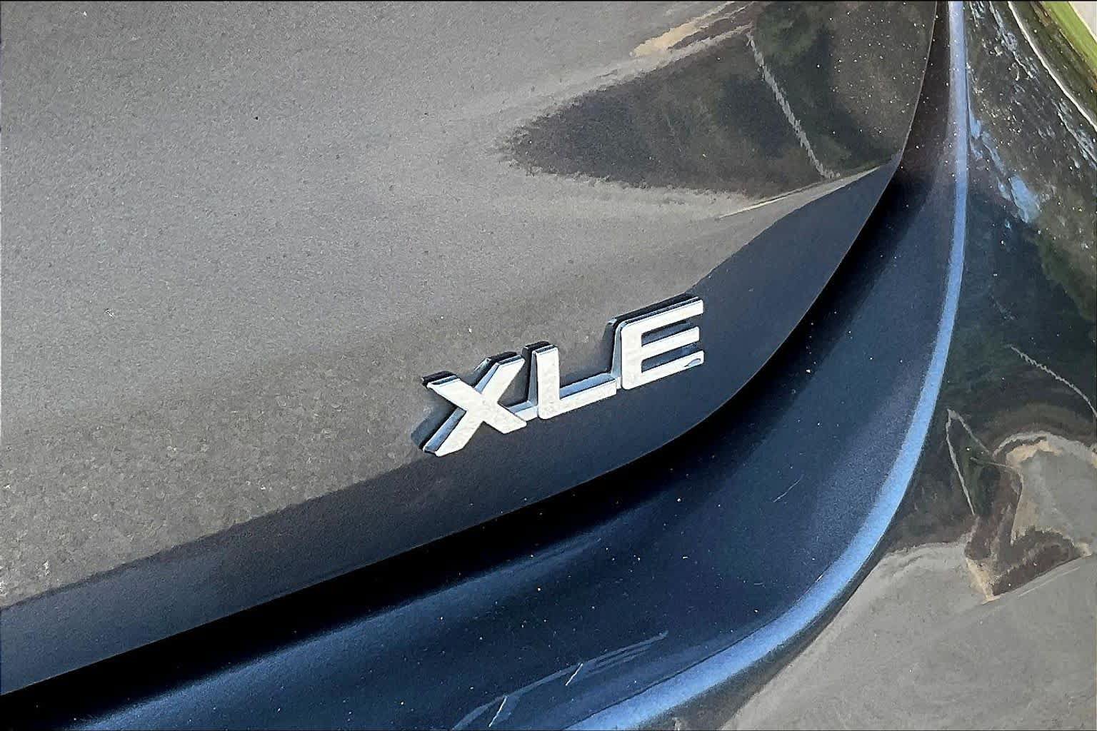 Used 2024 Toyota Highlander XLE FWD image 10