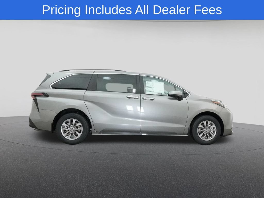 New 2026 Toyota Sienna XLE FWD image 27