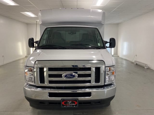 New 2025 Ford E-350 and Econoline 350 Super Duty w/ Power Equipment Group RWD video 2