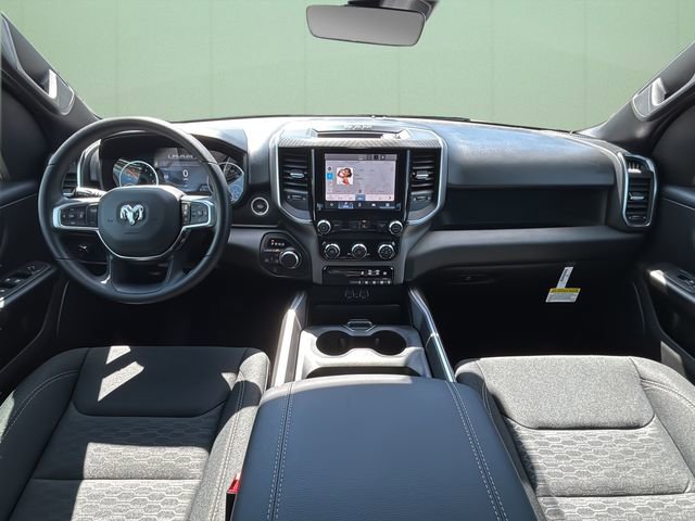 New 2026 RAM 1500 Express AWD/4WD image 24