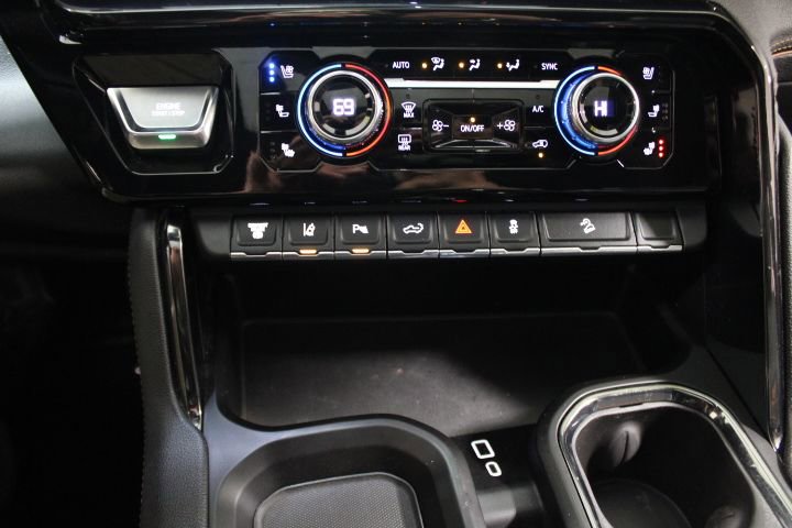 Used 2024 GMC Sierra 2500 AT4 w/ AT4 Premium Plus Package image 35