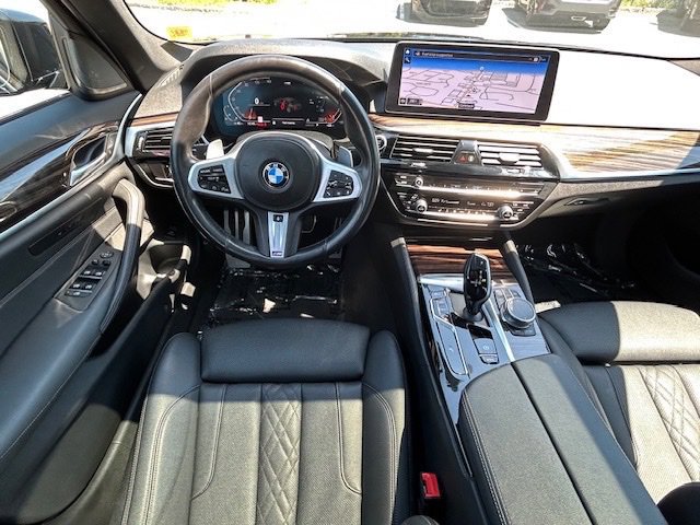 Used 2021 BMW 530i xDrive w/ M Sport Package AWD/4WD image 17