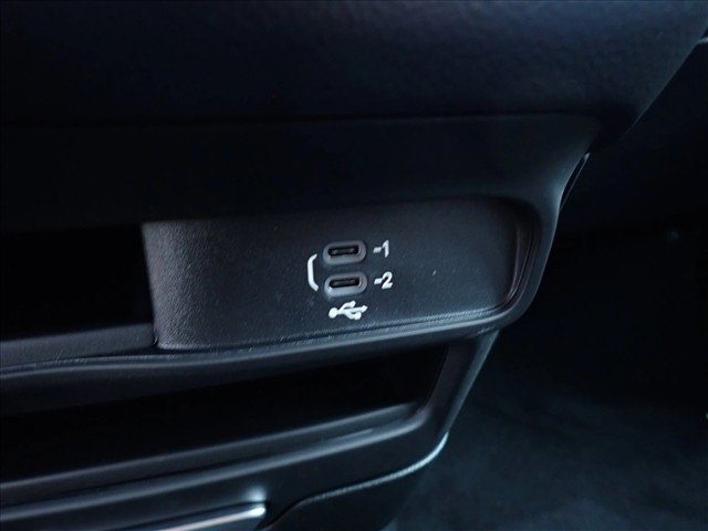 New 2027 Chrysler Pacifica Select AWD/4WD image 19