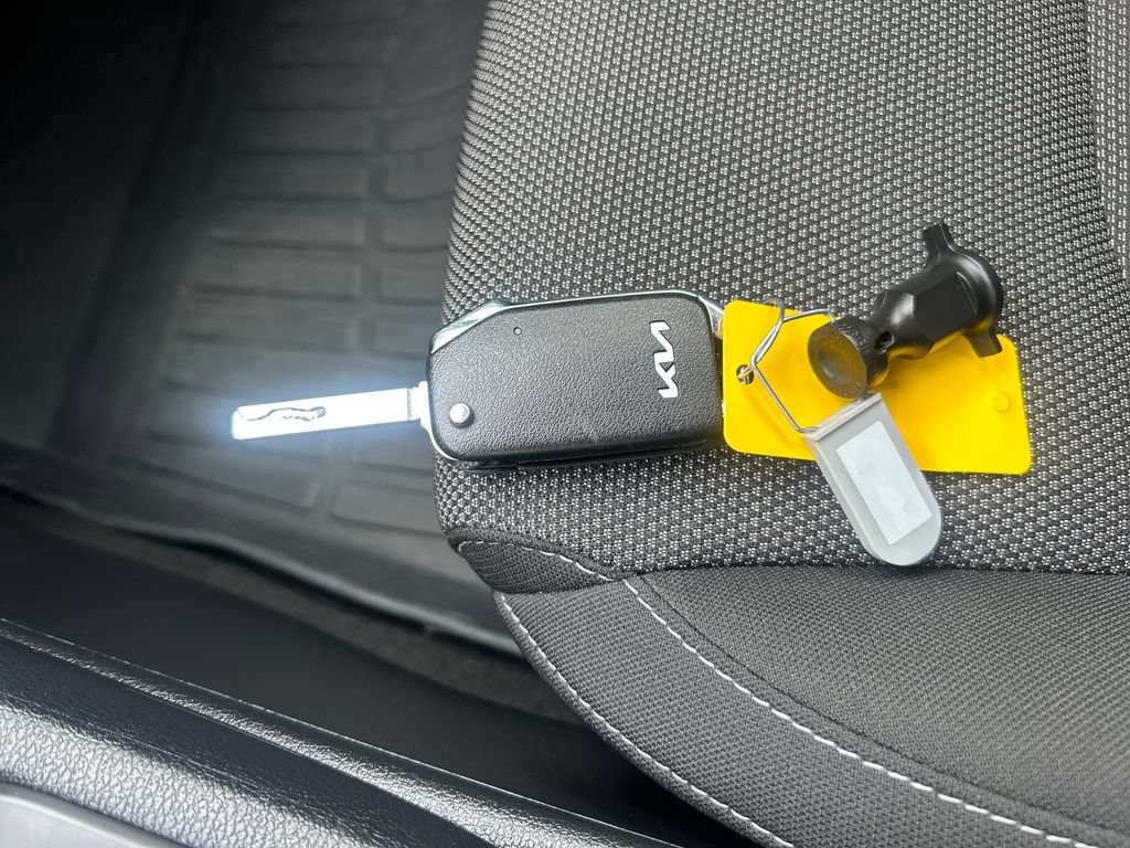 Used 2024 Kia Forte LXS FWD image 22