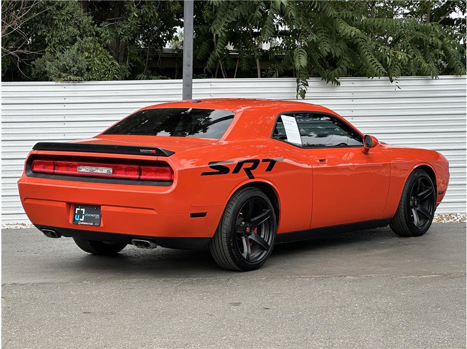 Used 2009 Dodge Challenger SRT8 w/ SRT Option Group II RWD image 10