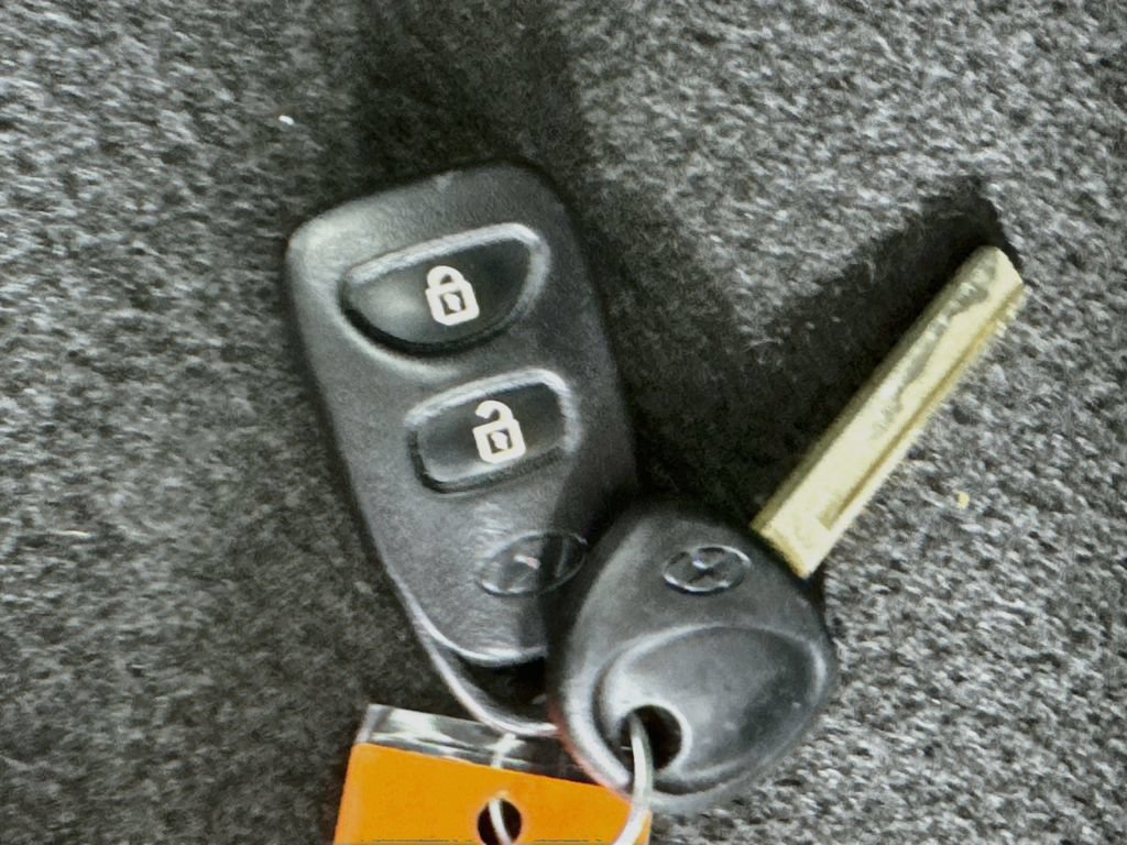 Used 2015 Hyundai Accent GS FWD image 30