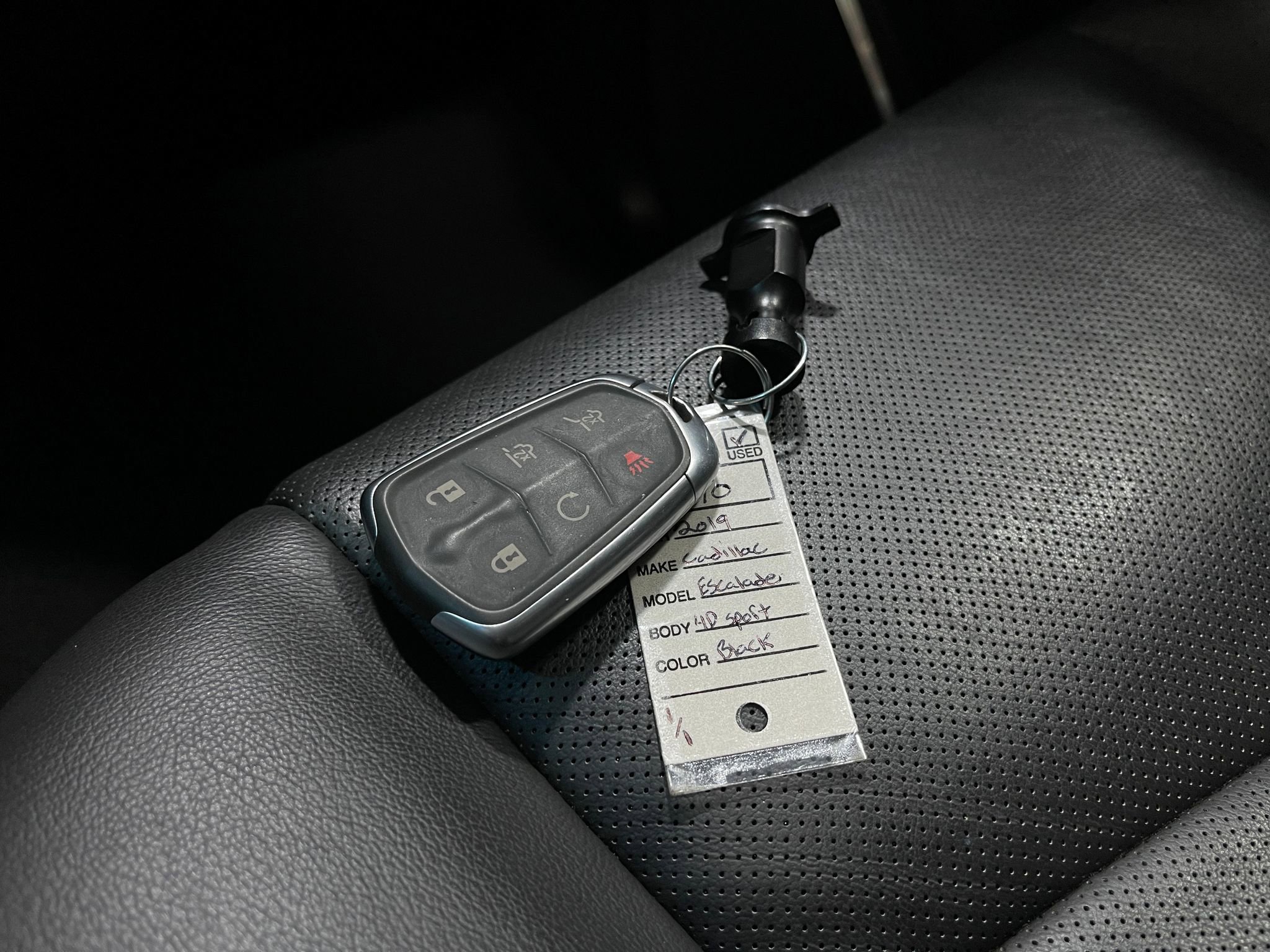 Used 2019 Cadillac Escalade ESV Luxury image 38