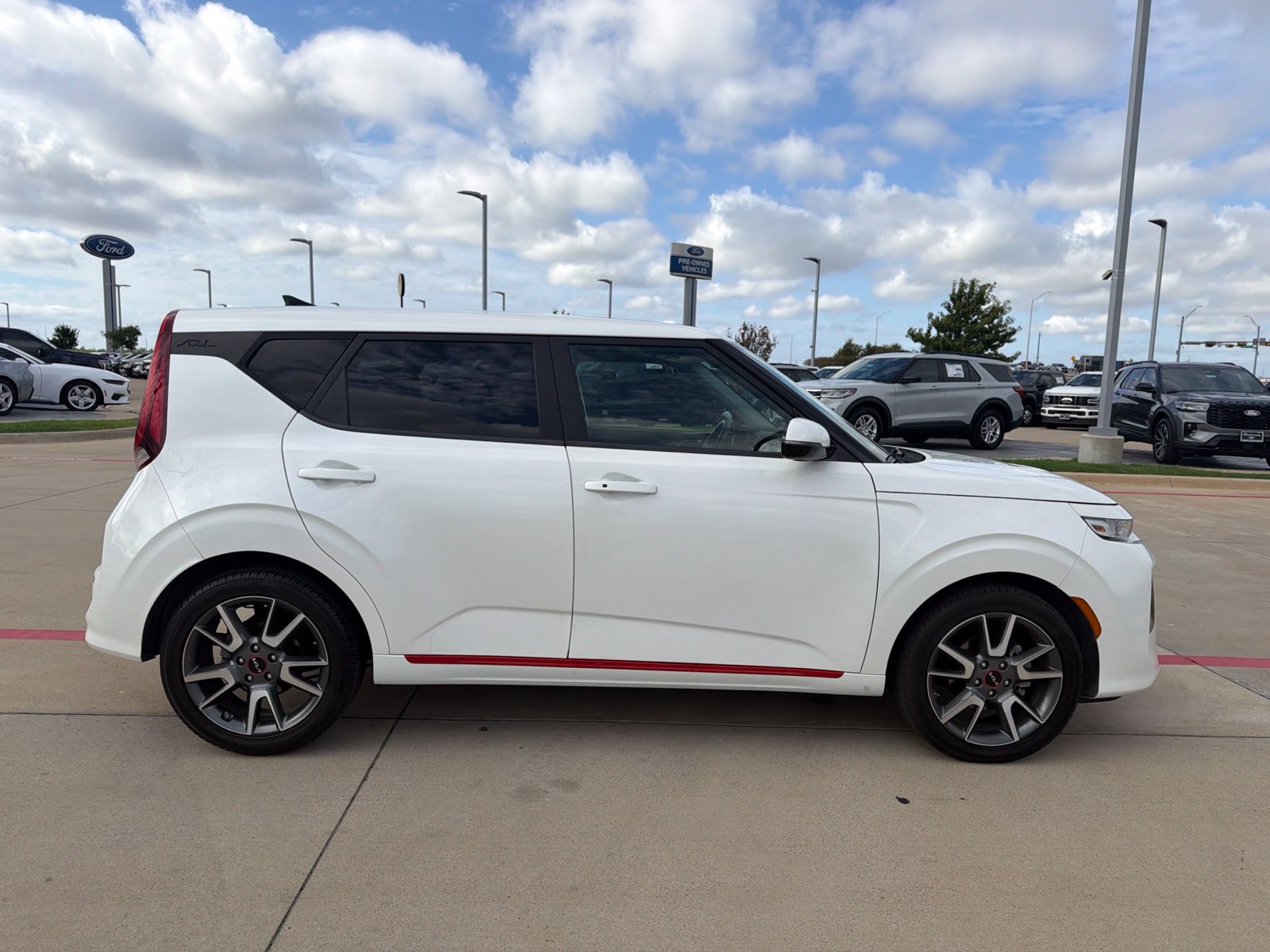 Used 2022 Kia Soul GT-Line FWD image 7