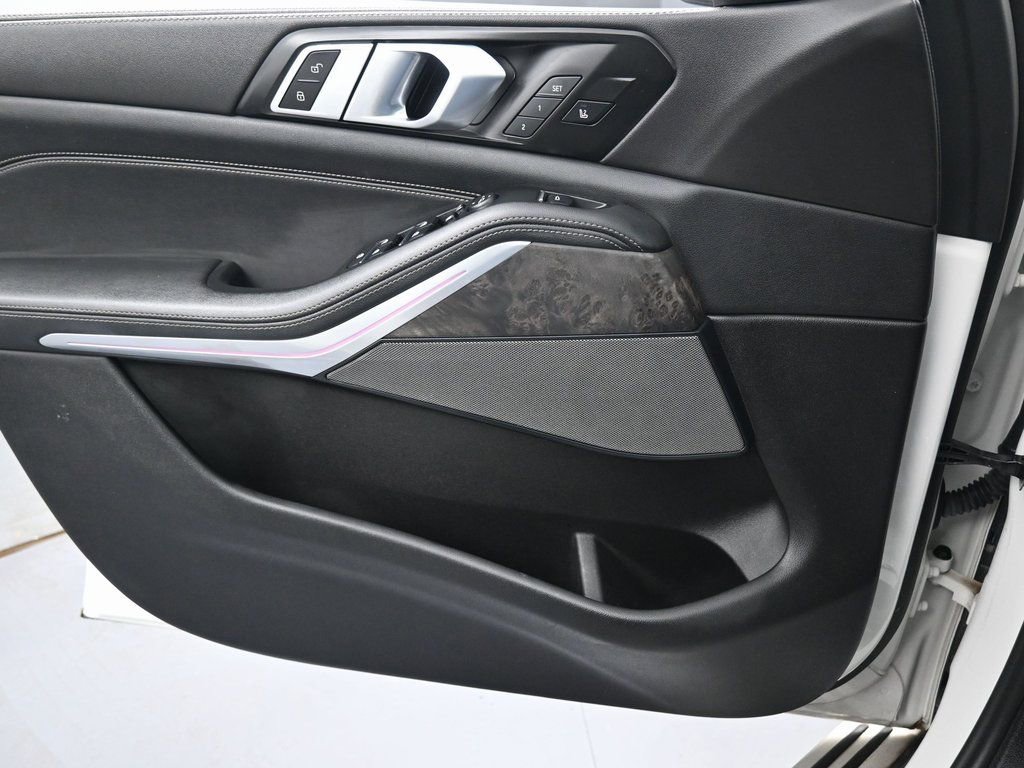 Used 2024 BMW X5 xDrive40i AWD/4WD image 26