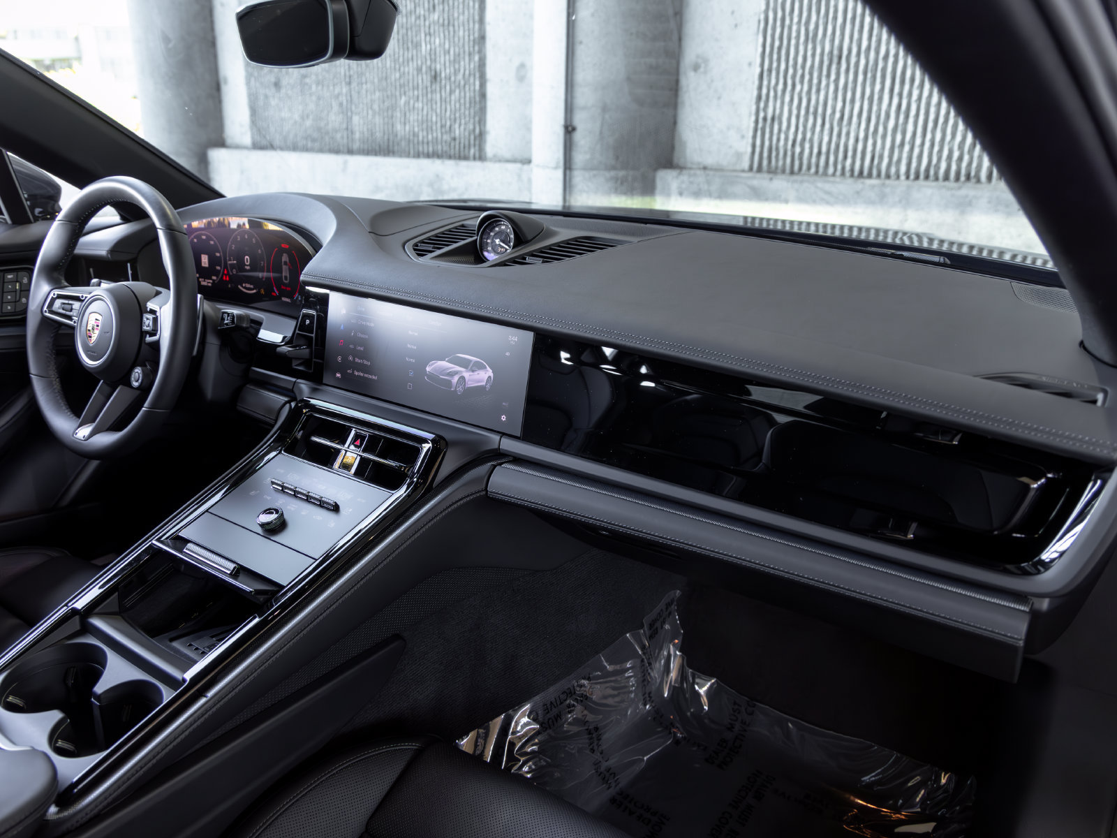 Certified 2024 Porsche Panamera 4 AWD/4WD image 57
