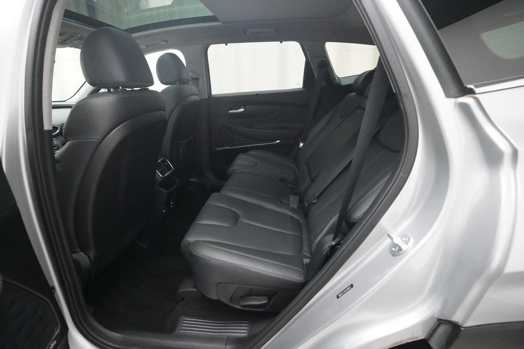 Used 2020 Hyundai Santa Fe Limited AWD/4WD image 16