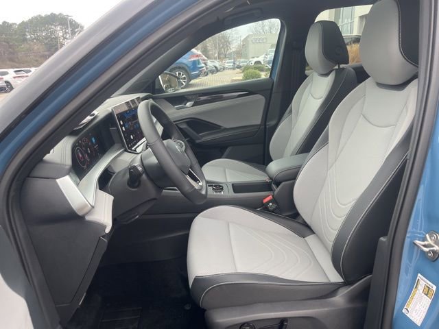 New 2026 Volkswagen Tiguan SE R-Line FWD image 20