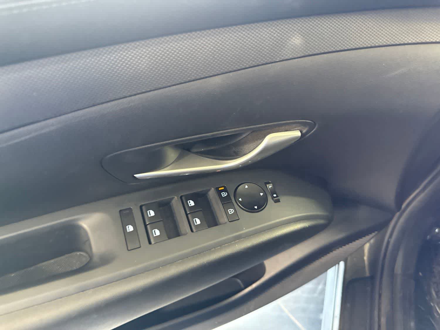 Certified 2025 Hyundai Tucson SE AWD/4WD image 20