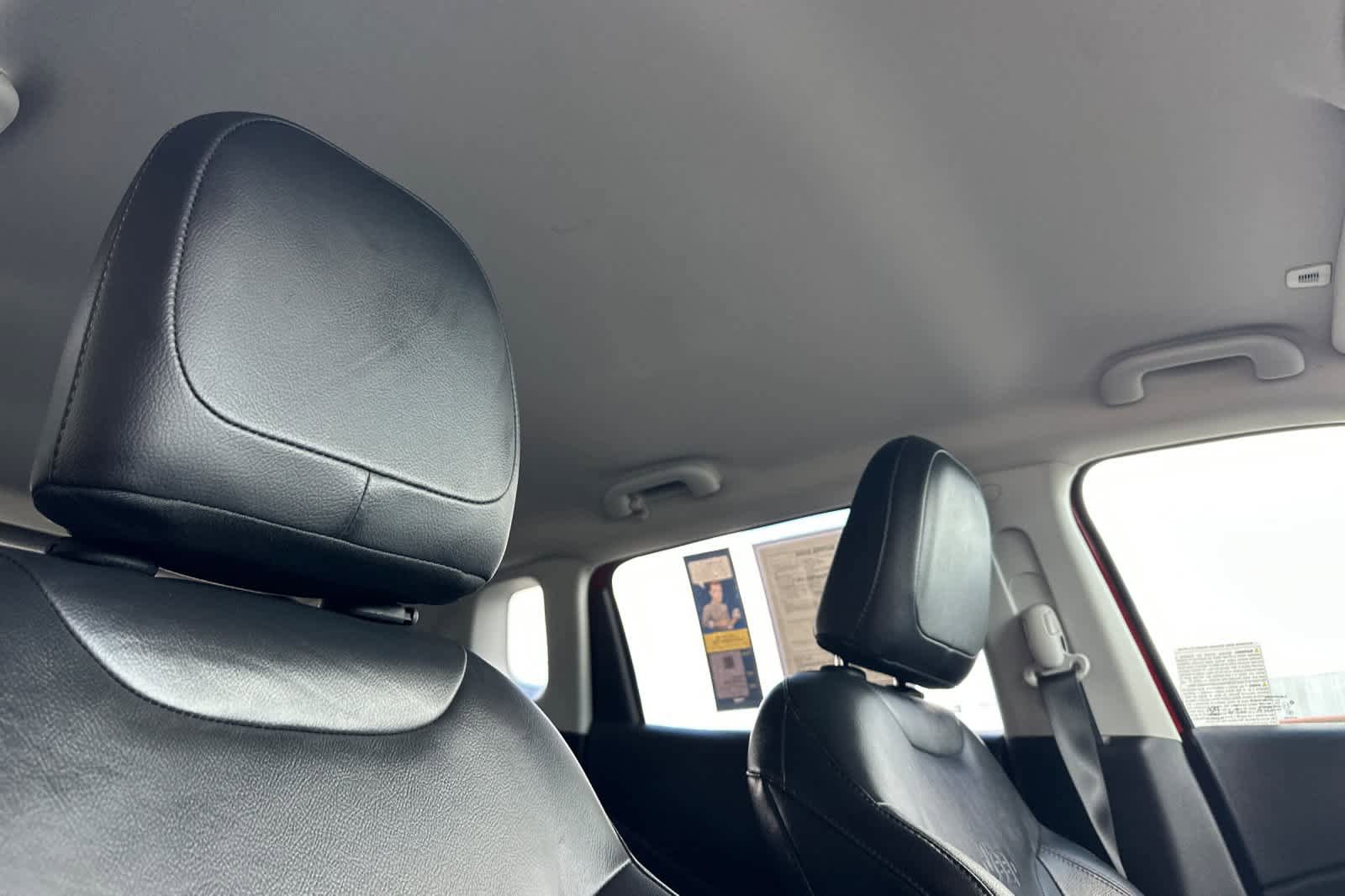 Used 2018 Jeep Compass Limited w/ Navigation Group image 17
