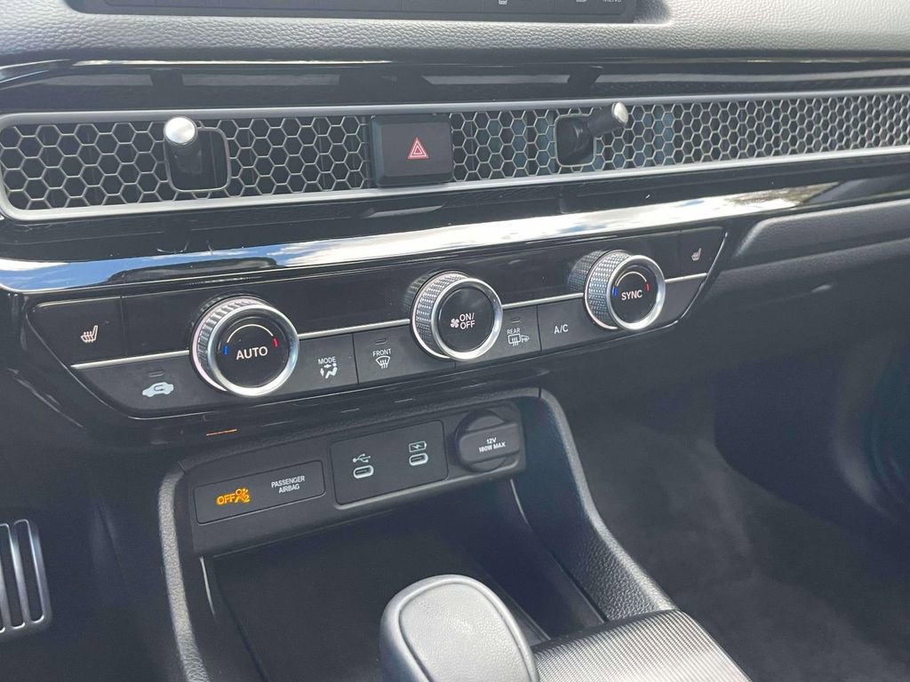 Certified 2025 Honda Civic Sport image 24