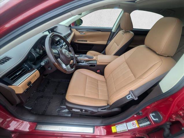Used 2017 Lexus ES 350 w/ Luxury Package FWD image 13