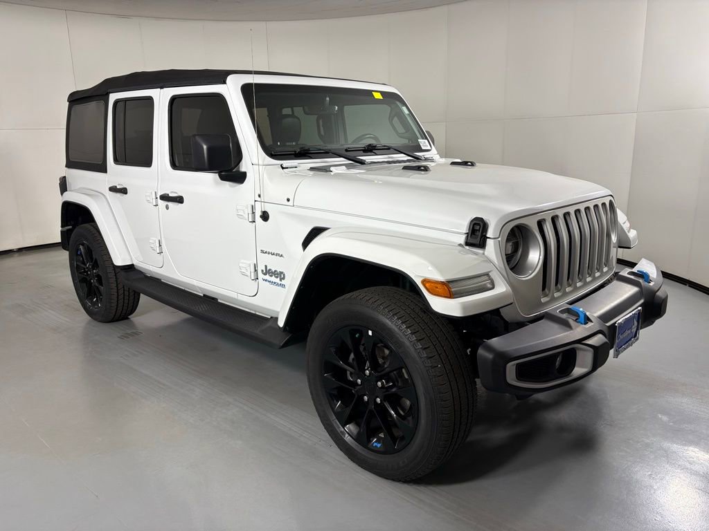 Used 2022 Jeep Wrangler Unlimited Sahara AWD/4WD image 2