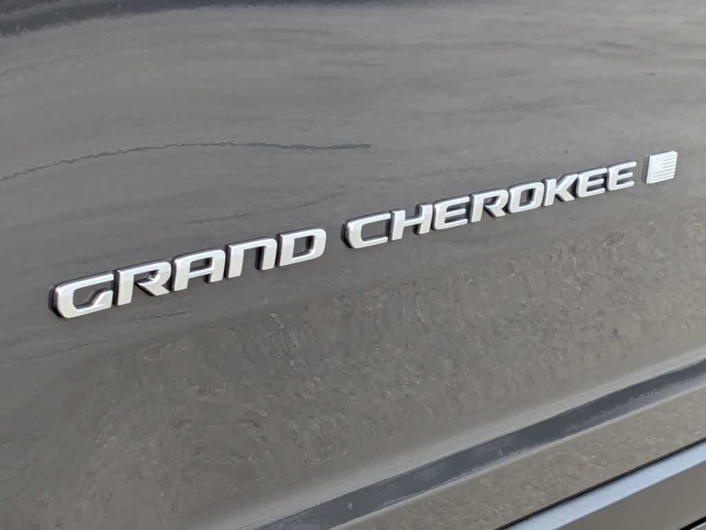 Certified 2025 Jeep Grand Cherokee Laredo X w/ Luxury Tech Group I AWD/4WD image 12