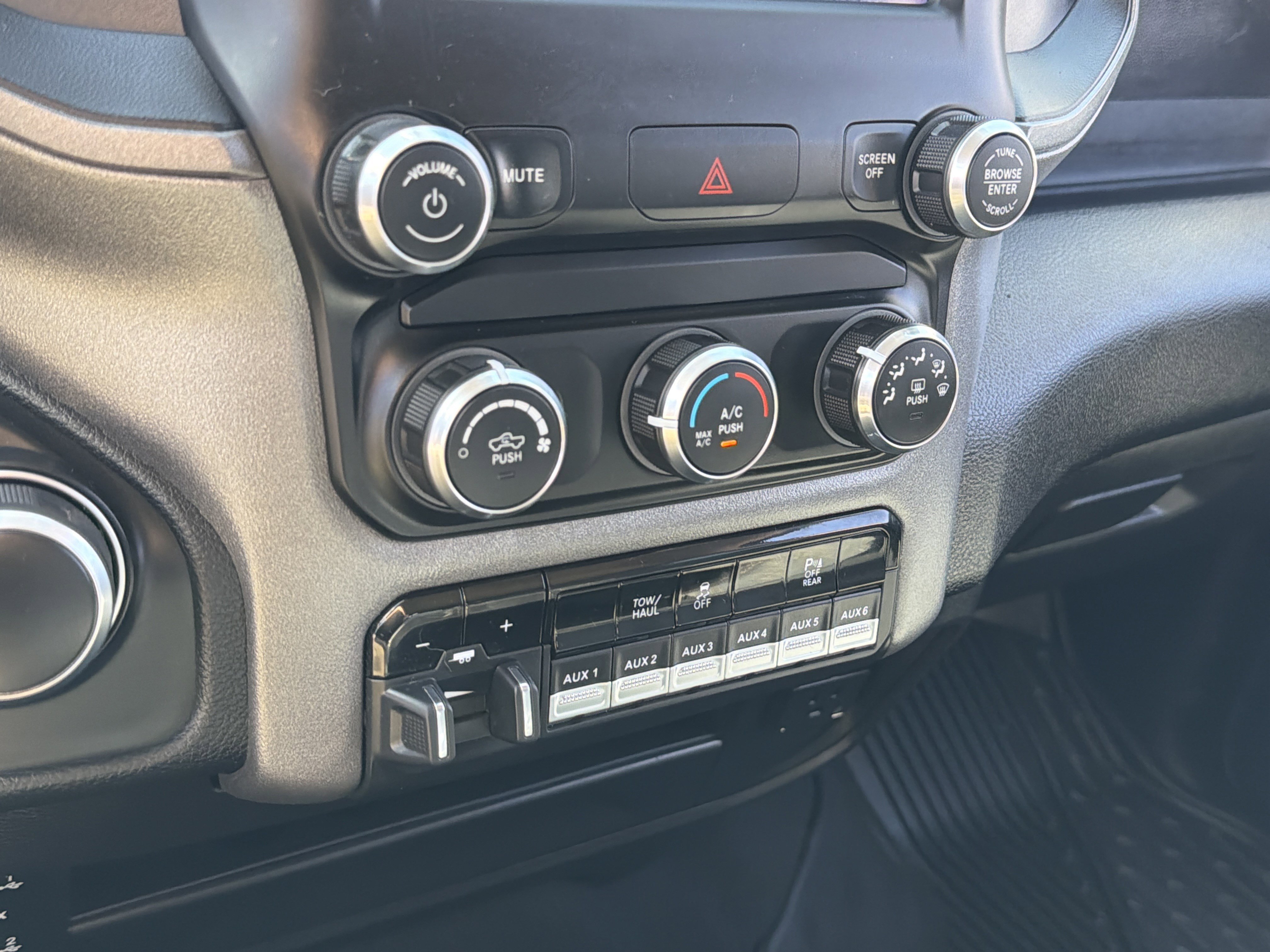 Used 2019 RAM 2500 Tradesman AWD/4WD image 24