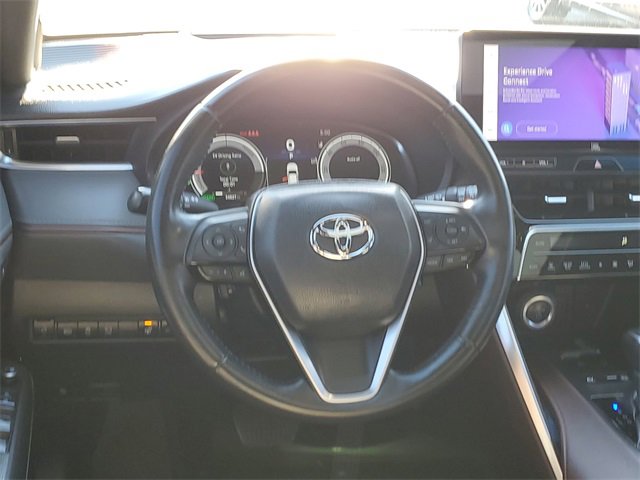 Used 2024 Toyota Venza Limited image 12