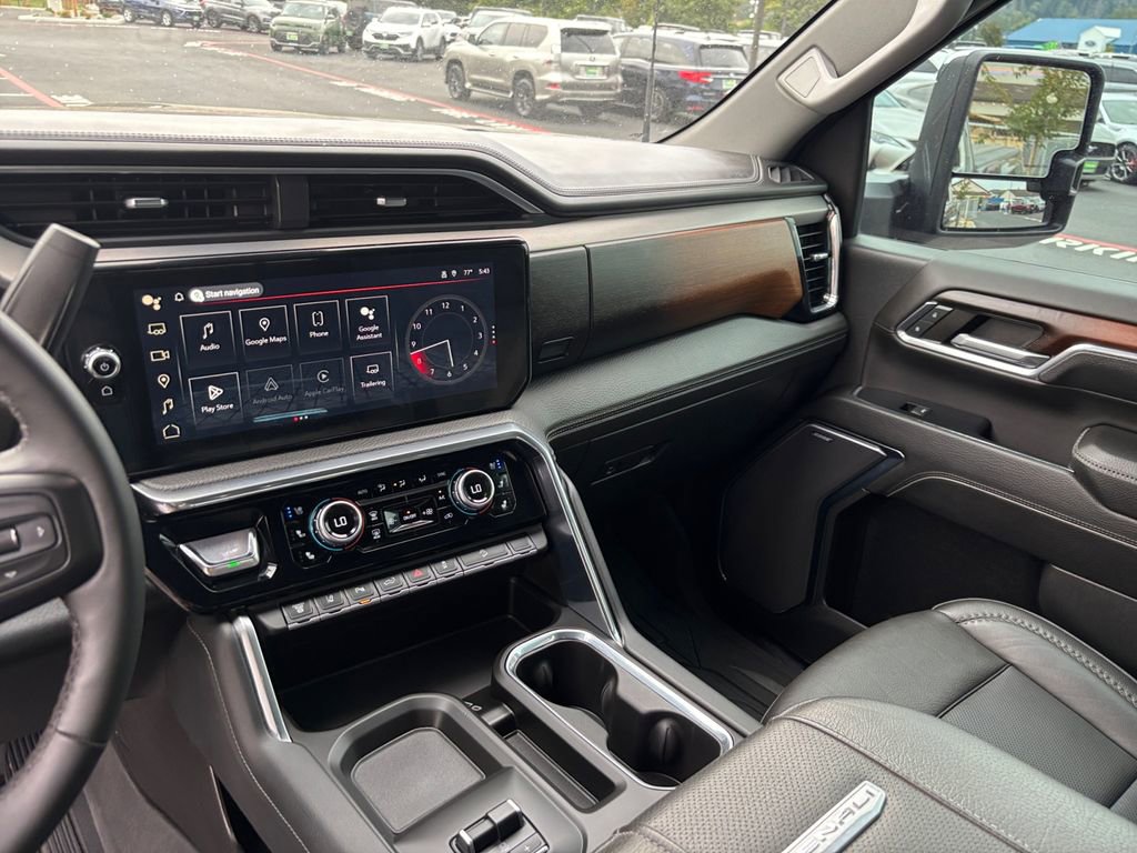 Used 2024 GMC Sierra 2500 Denali w/ Denali Reserve Package AWD/4WD image 21