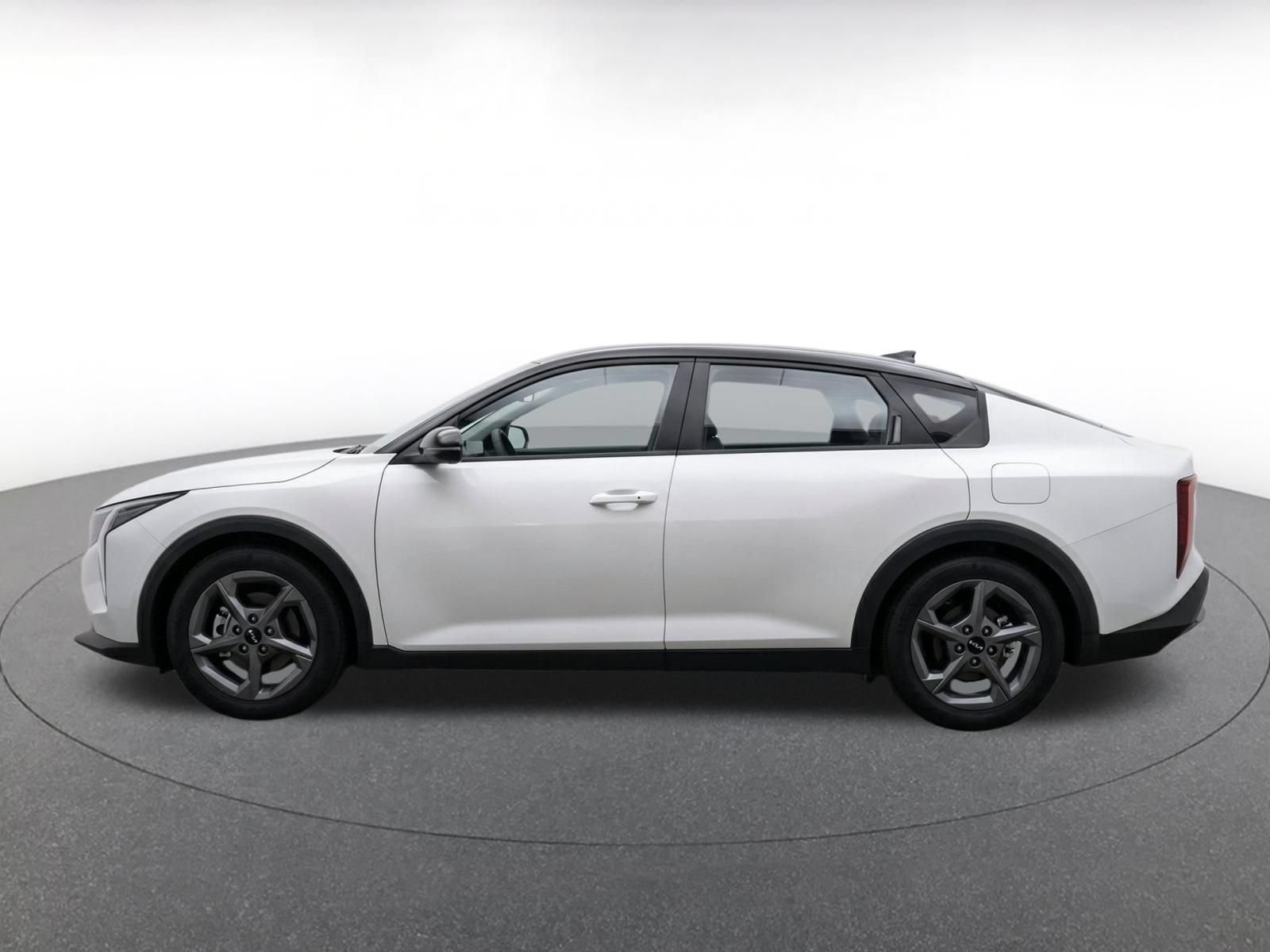 Used 2026 Kia K4 FWD image 4