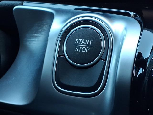 Certified 2025 Mercedes-Benz EQB 300 4MATIC image 25
