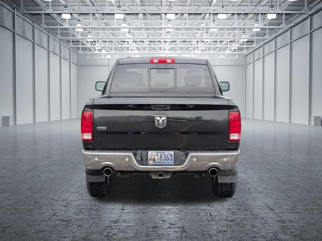 Used 2017 RAM 1500 Classic SLT w/ SLT Plus D￩cor Group image 4