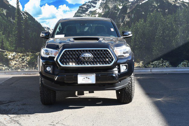 Used 2019 Toyota Tacoma TRD Sport image 5
